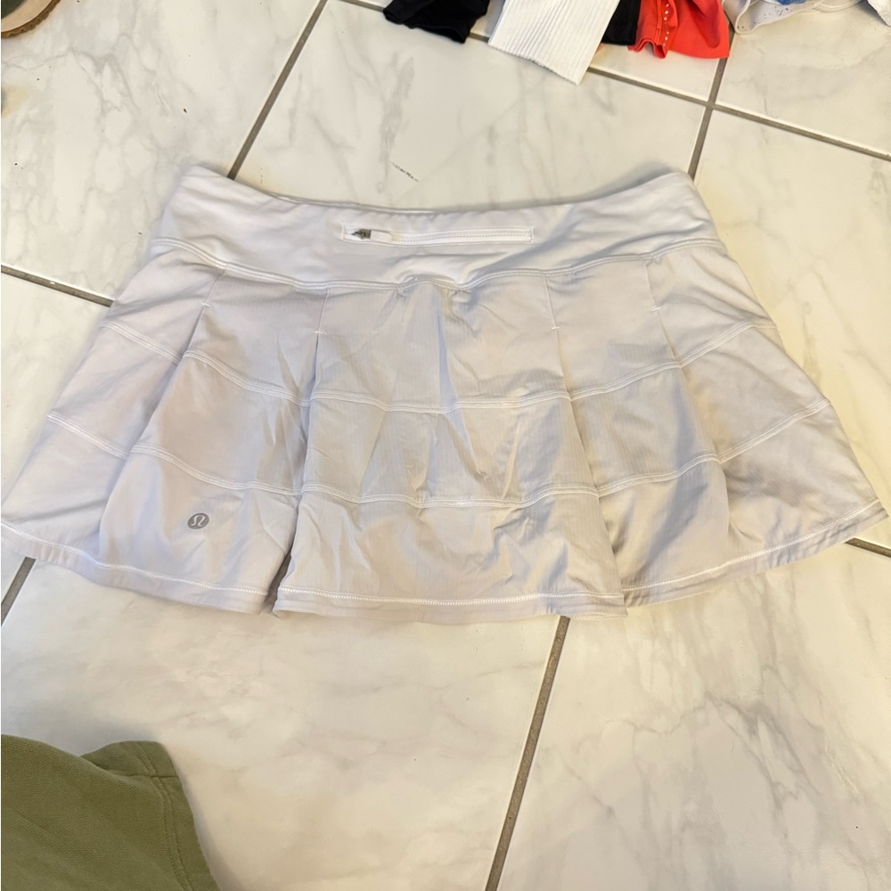 White lululemon skirt